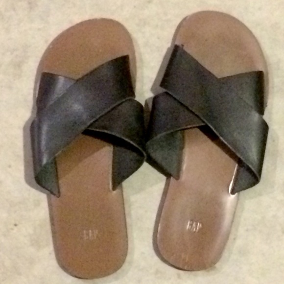 GAP Black Leather Sandals (7) - Picture 3 of 8